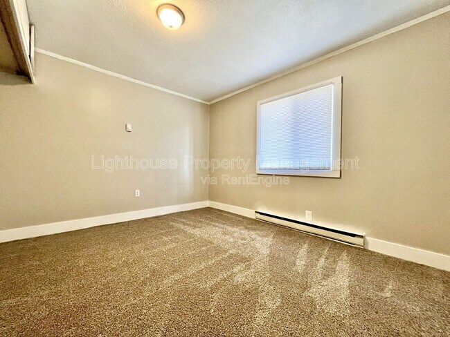 Building Photo - 1545 Carmil Dr