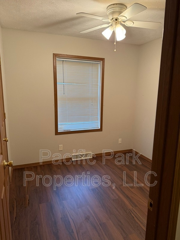 Building Photo - 1010 W 30th St