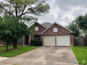 Building Photo - 814 Knoll Forest Dr