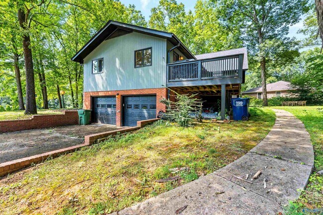Building Photo - 7705 Foxfire Dr SE