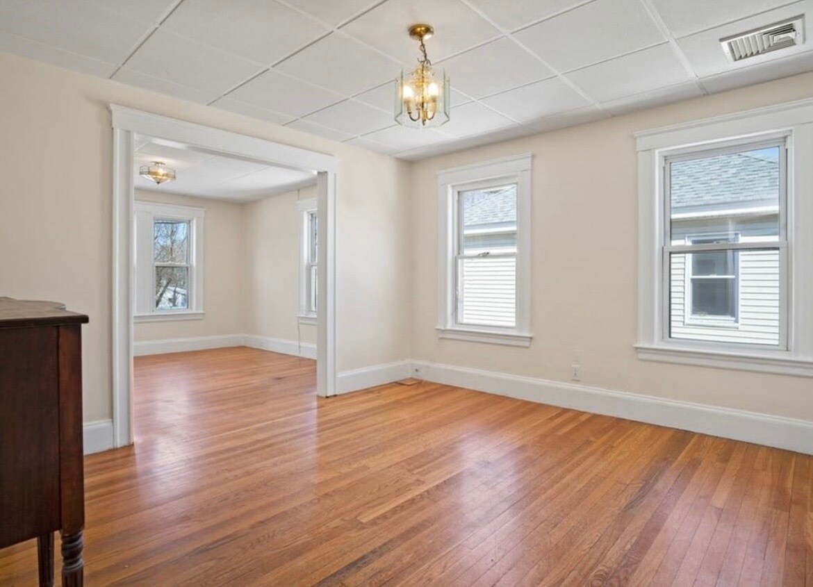 Building Photo - 34 Sparhawk St