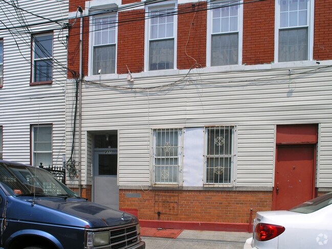 Building Photo - 431 E 154th St