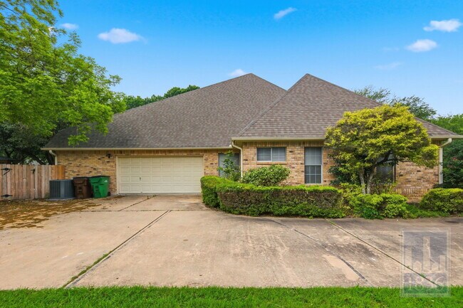 Building Photo - 41 Stillmeadow