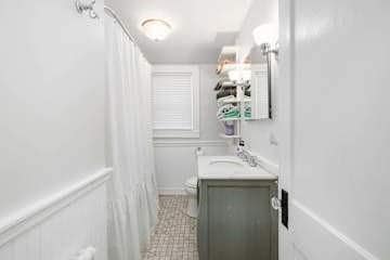 Building Photo - 58 Gibbs Ave