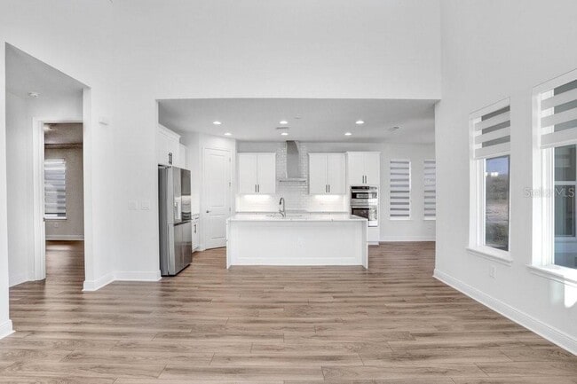 Building Photo - 28793 Sweet Persimmon Dr