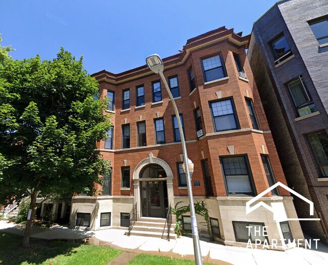 Building Photo - 3637 N Paulina St