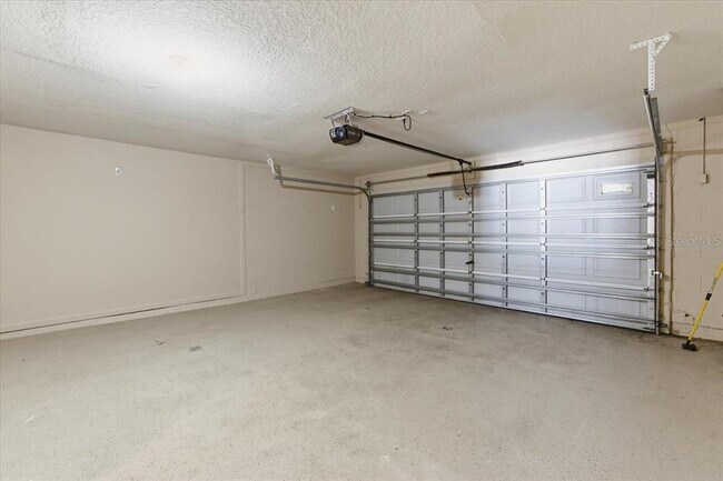 Building Photo - 29 Louisville Dr