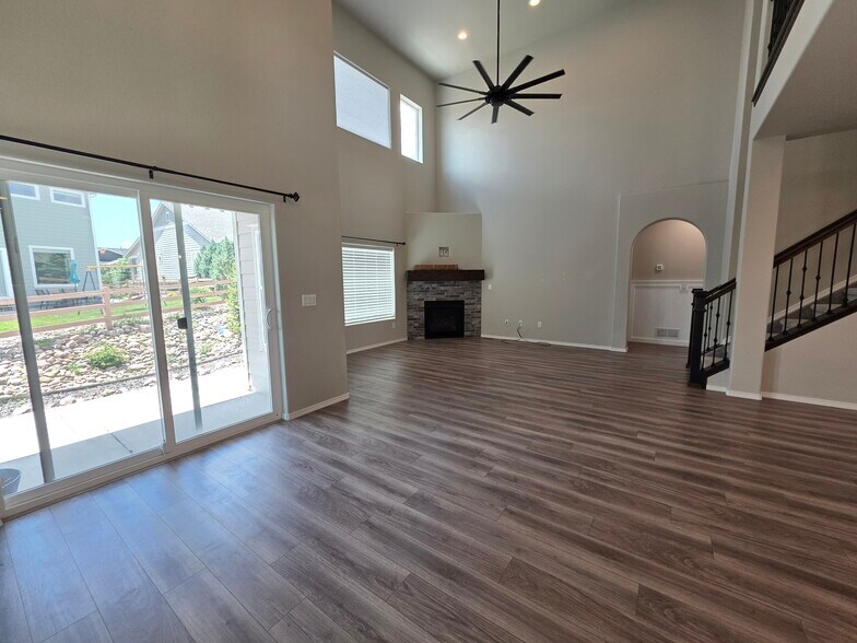 Building Photo - 10258 Sharon Springs Dr