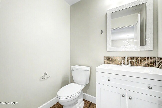 Building Photo - 15452 Chicory Dr