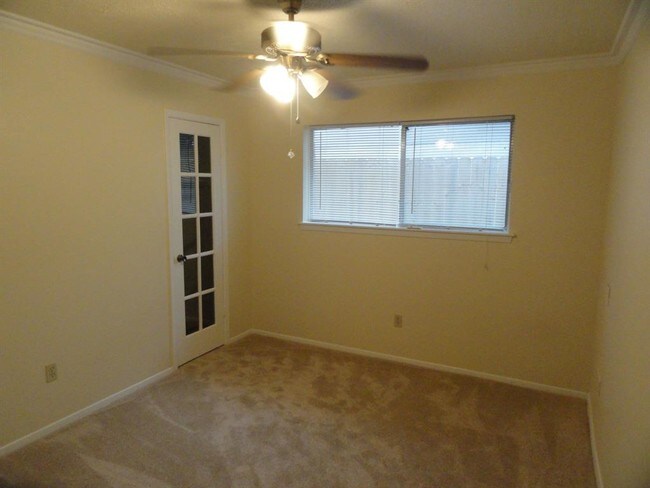 Building Photo - 16414 Paint Rock Rd