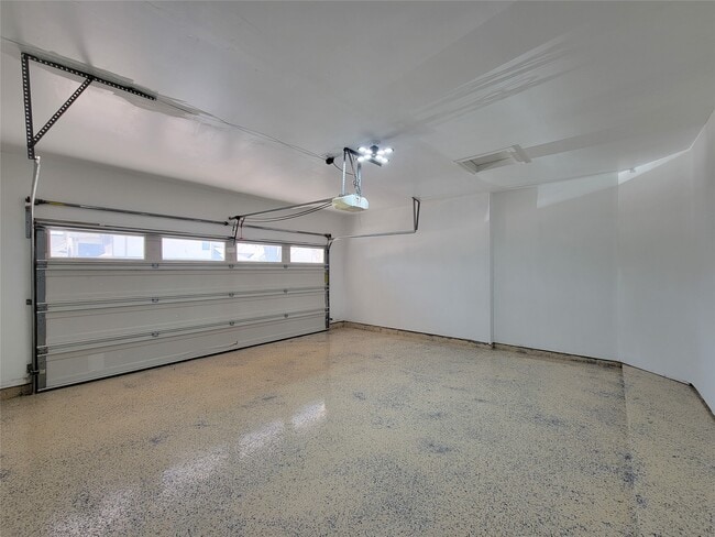 Building Photo - 11130 Celano Dr