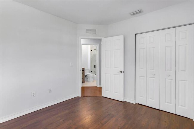 Building Photo - 12600 SW 50th Ct