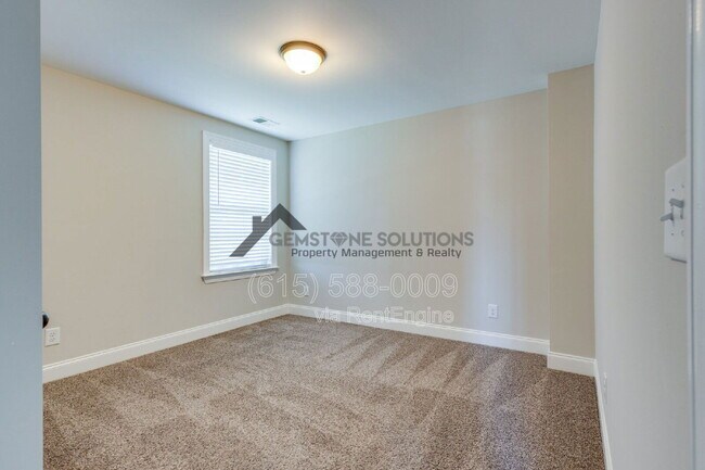 Building Photo - 1634 Earl Ct