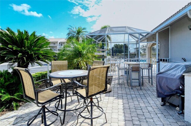 Building Photo - 9320 Clubside Cir