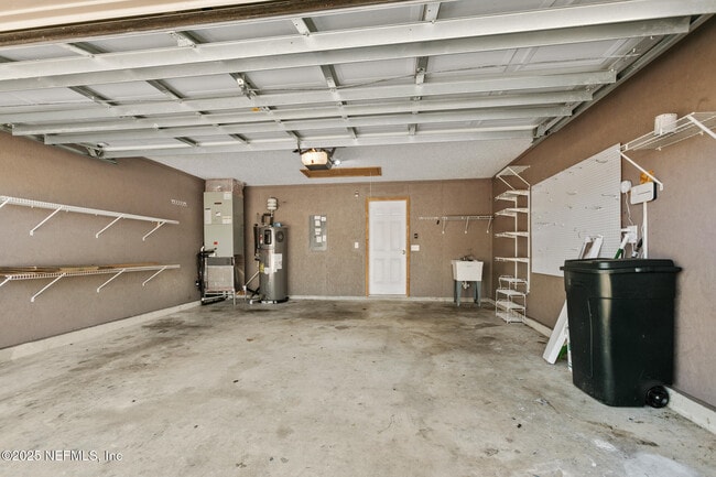 Building Photo - 3265 Woodglen Dr