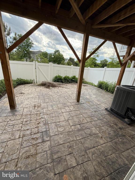 Building Photo - 7464 Wilmer Way