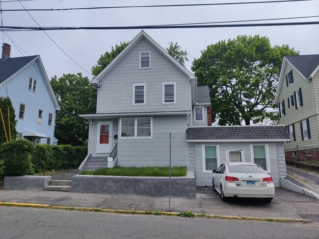 Building Photo - 141 Hawkins St