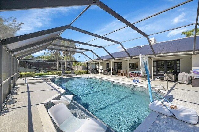 Building Photo - 8606 Arrowhead Dr