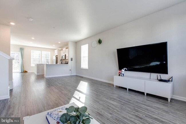 Building Photo - 7928 Patterson Wy