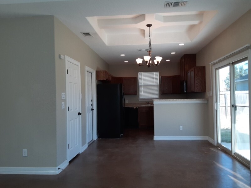 Building Photo - 106 Cornell Ave