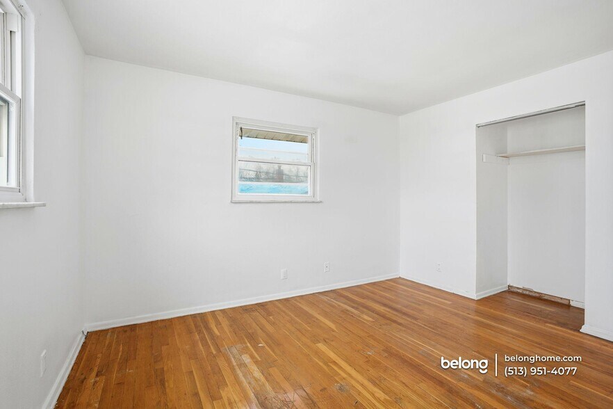 Building Photo - 704 Carlsbad Rd