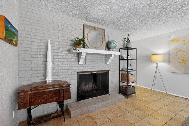 Building Photo - 7304 Eganhill Dr