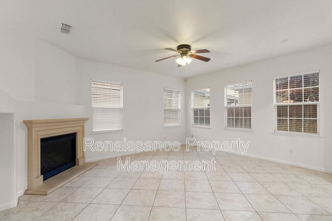 Building Photo - 288 W Fauna Ave