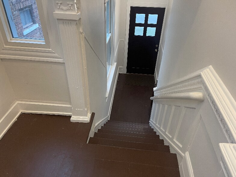 Building Photo - 4813 Whetsel Ave