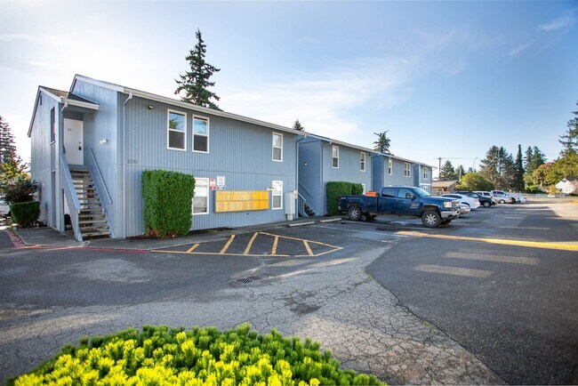 Building Photo - Glacier Park Apartments