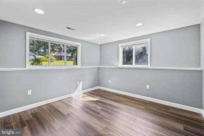 Building Photo - 10612 Holleybrooke Dr