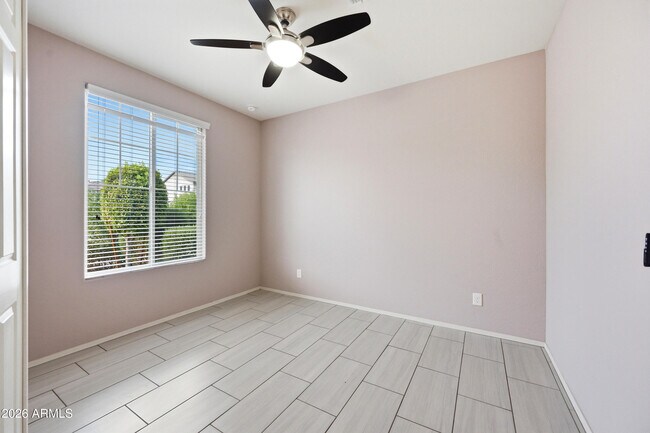 Building Photo - 9559 W Fallen Leaf Ln
