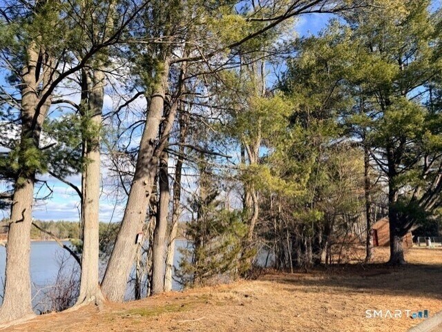 Building Photo - 5 Grandview Dr