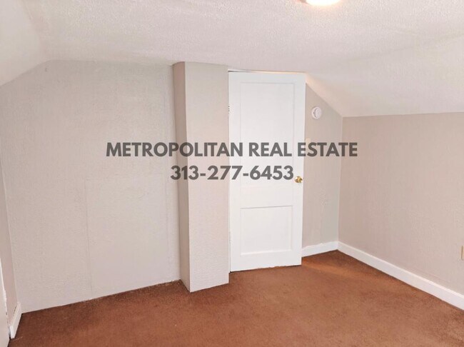 Building Photo - 34639 Brush St