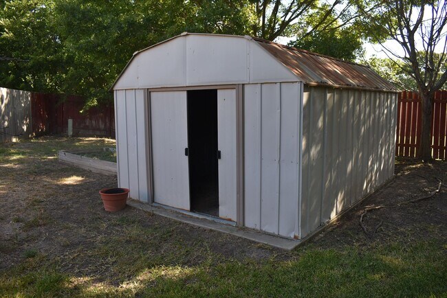 Building Photo - 4bd/2ba house close to shopping and Ft. Hood!