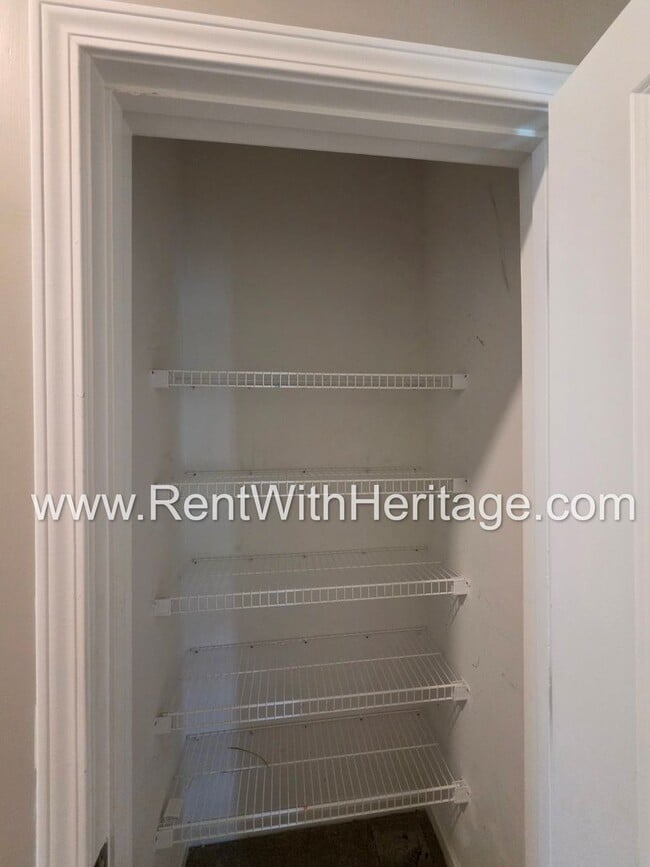 Building Photo - Awesome Ranch / Popular Carrollton Schools/ Near Adamson Square