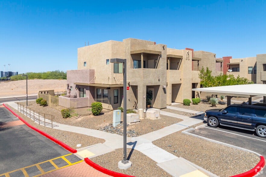 Building Photo - Bell Mirage Estates