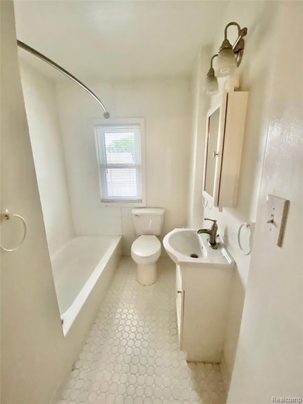 Building Photo - 333 Orange St