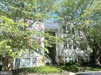 Building Photo - 66 Surrey Ln