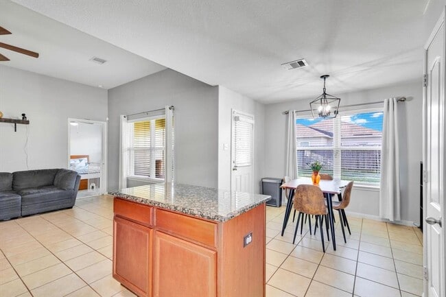 Building Photo - 316 Shoshone Ridge Dr