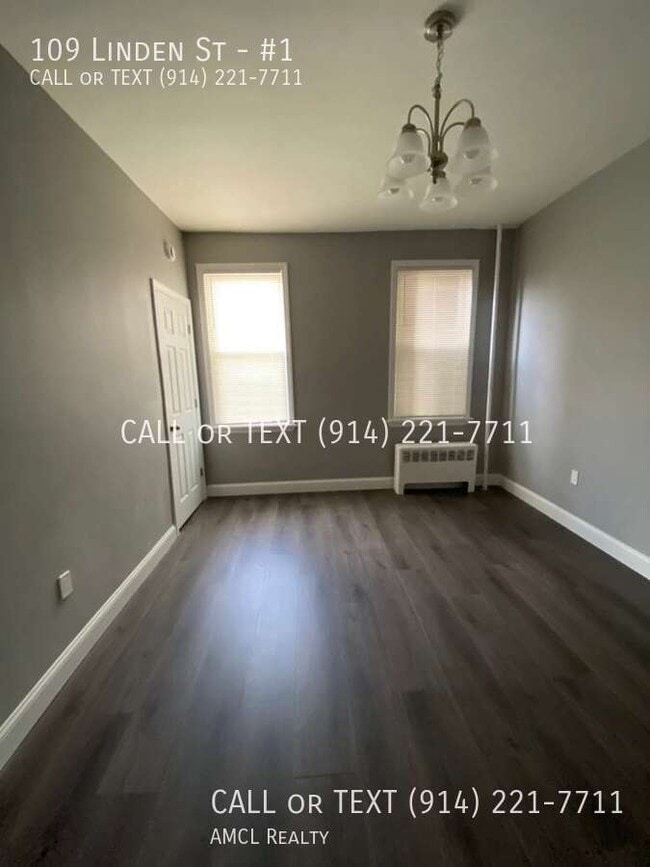 Building Photo - 109 Linden St