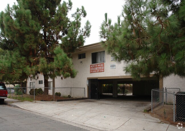 Primary Photo - 5344 Rex Ave