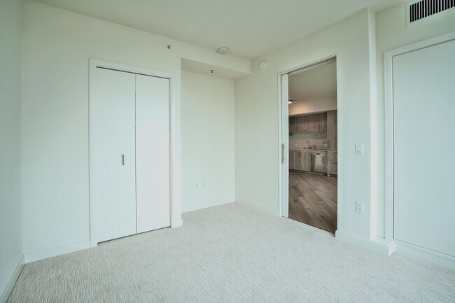 Building Photo - 401 Harrison St