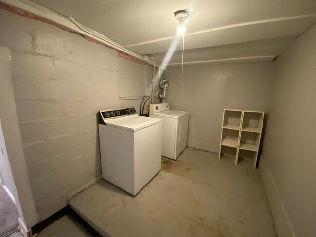 Building Photo - 2 bed house in Davenport