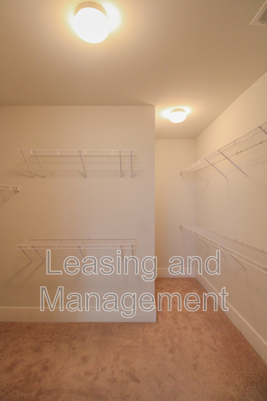Building Photo - 1129 Bright Ct