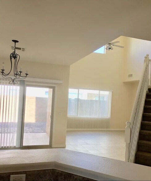 Building Photo - 50 W Camino Rancho Palomas