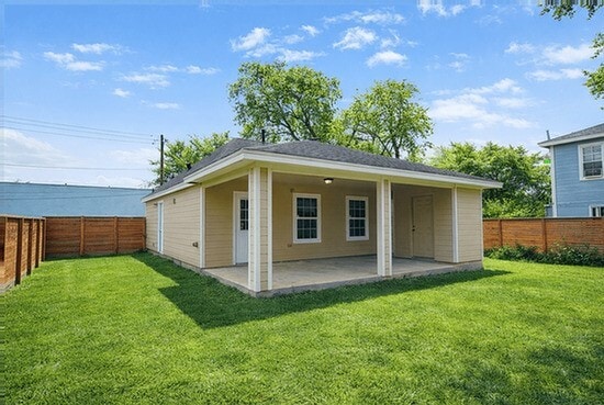 Building Photo - 2518 Staples St