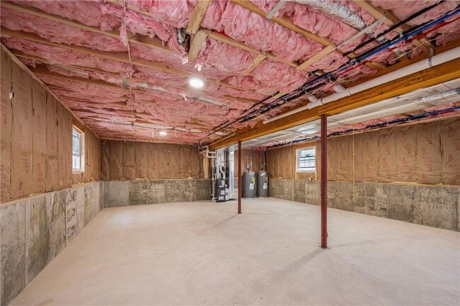 Building Photo - 284 High St