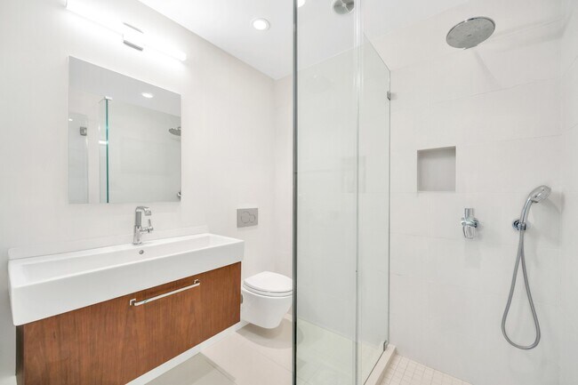 Building Photo - 25 Broidy Ln