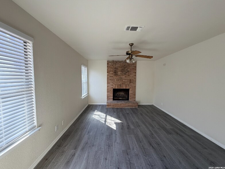 Building Photo - 7434 Lazy Trails