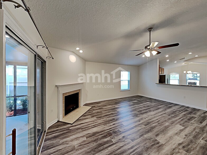 Building Photo - 161 E Blackjack Branch Way